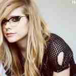 Avril Lavigne HD Wallpaper