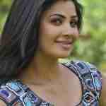 Daisy Shah Weight