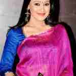 Disha Vakani Bra Size