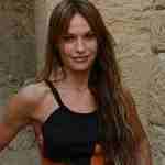 Jolene Blalock Figure Size