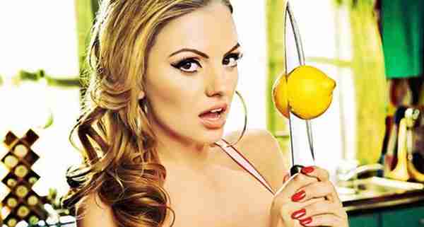 Alexandra Stan Hot