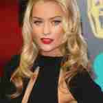 Laura Whitmore in Dark Makeup